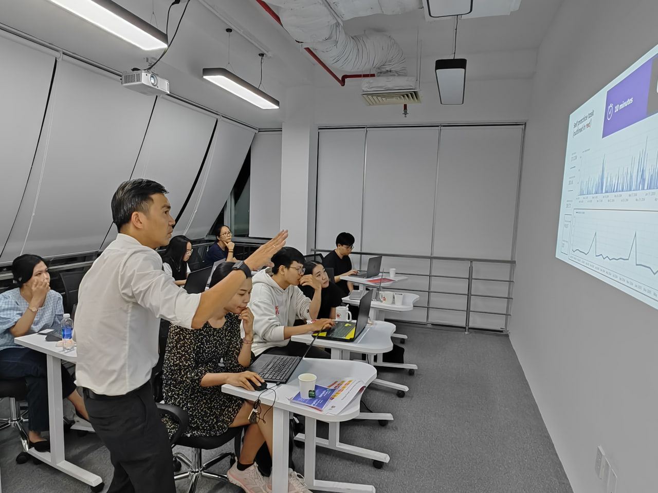 Data Analysis lesson in Swiss Coding Academy (SIT Programming School Vietnam)